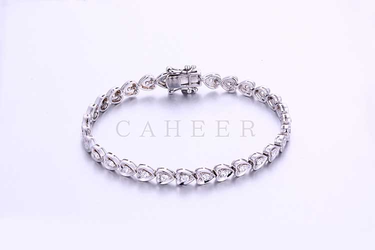Wedding Gift Simple Designed Heart Shape Silver Bracelet CA0003HB