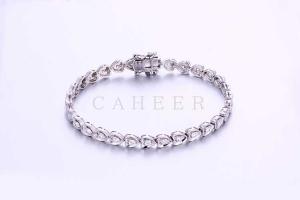 Wedding Gift Simple Designed Heart Shape Silver Bracelet CA0003HB