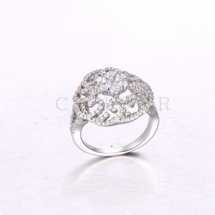 Diamond Style Luxurious Ring K0136R